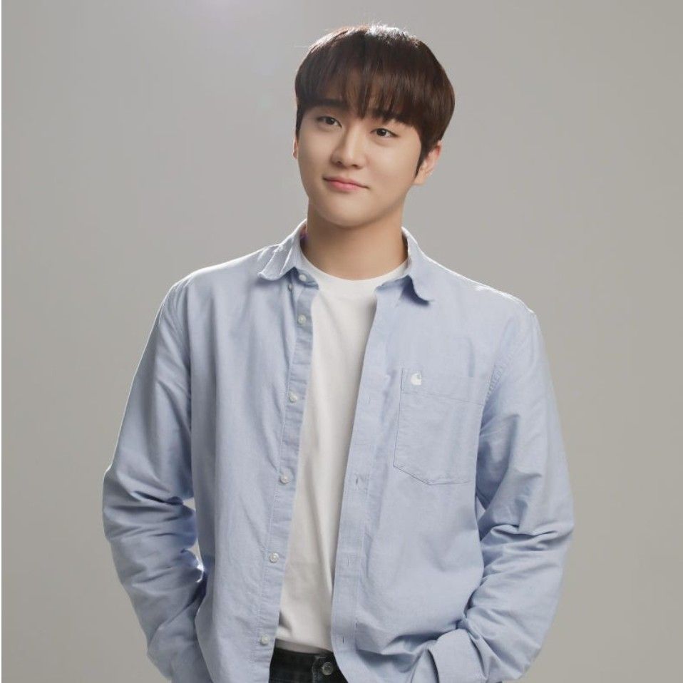 A moment captured by Hong Joochan (GoldenChild)'s fan