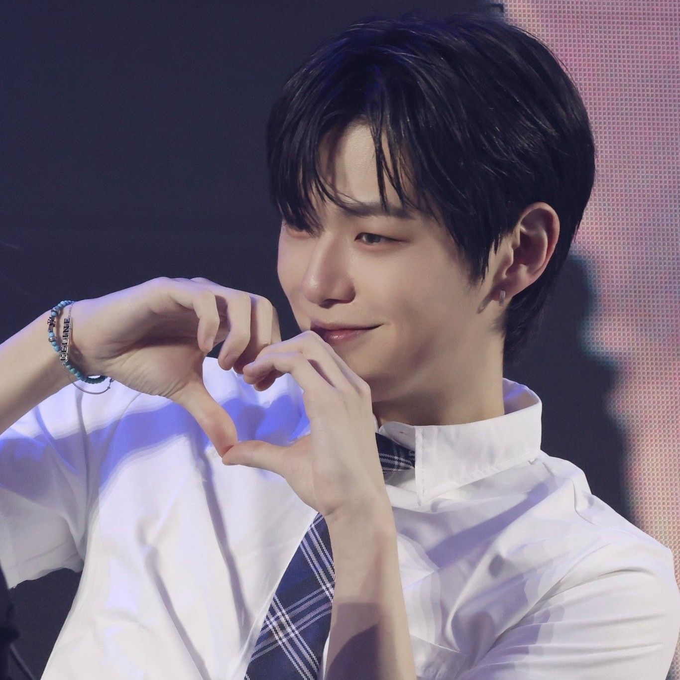 A moment captured by Kang Daniel's fan