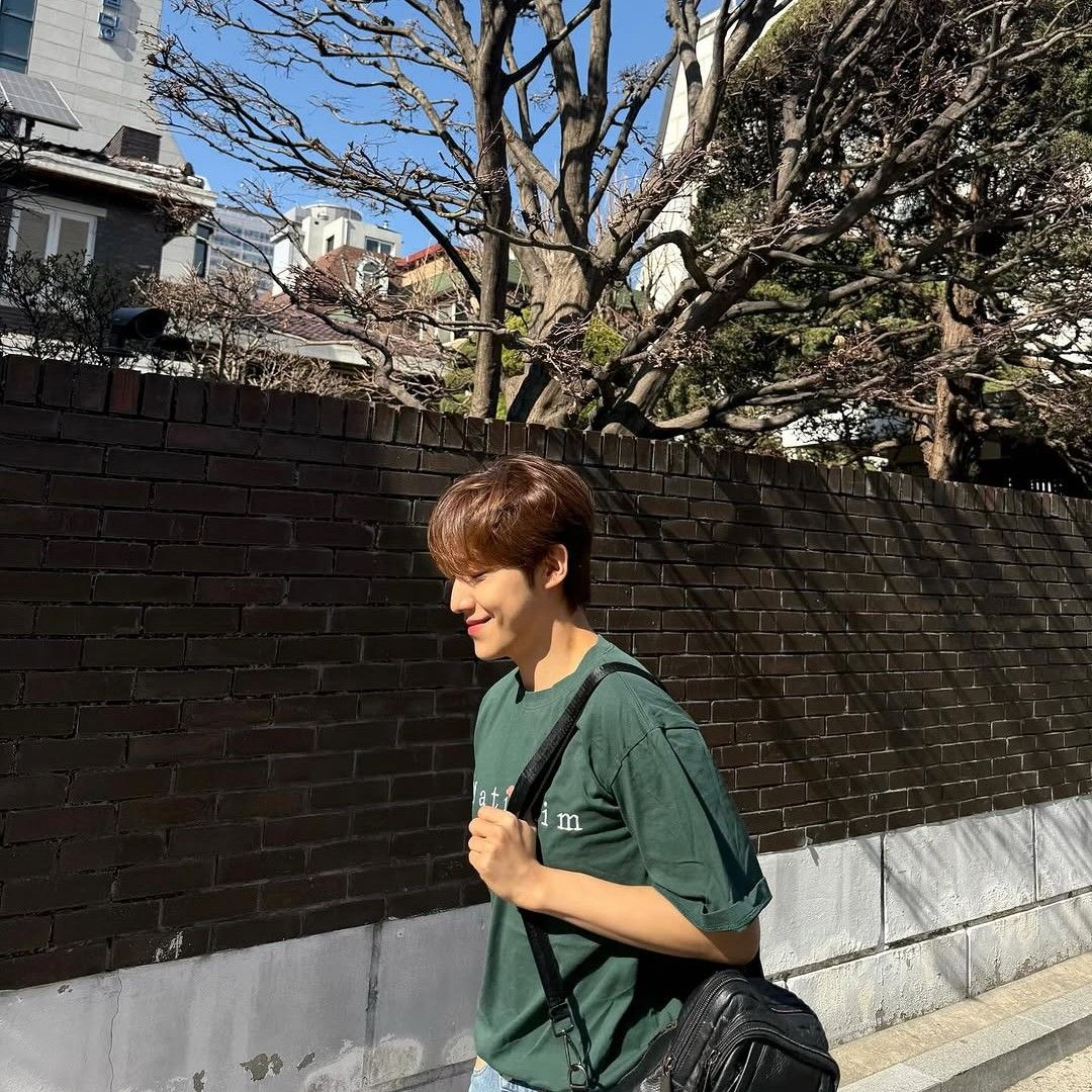 A moment captured by Lee Eunsang (YOUNITE)'s fan