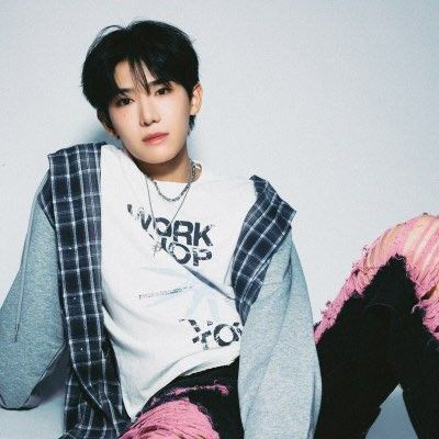 Latest photo of Yi Chen