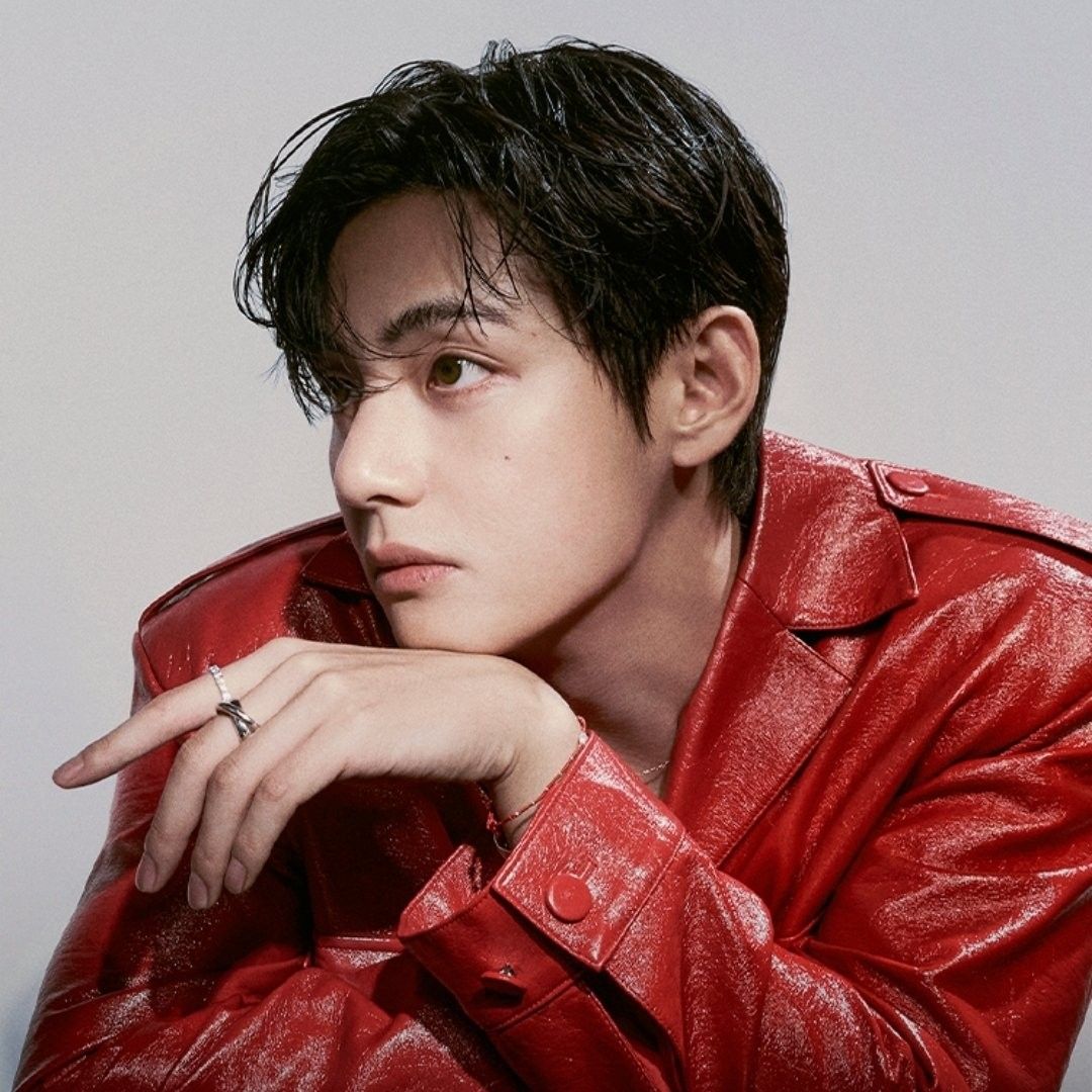 V (BTS)の最近の活動写真