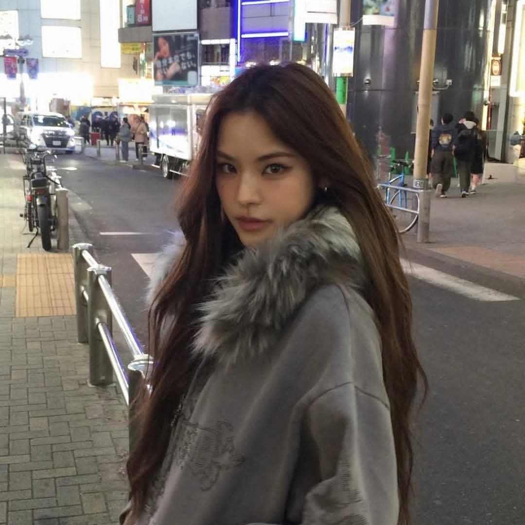 Behind-the-scenes cut of Mai (izna)