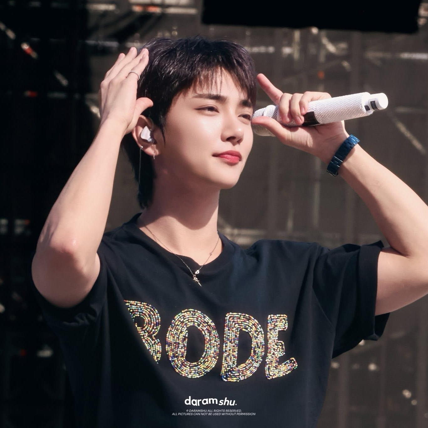 Recent activity shot of Joshua (SEVENTEEN)