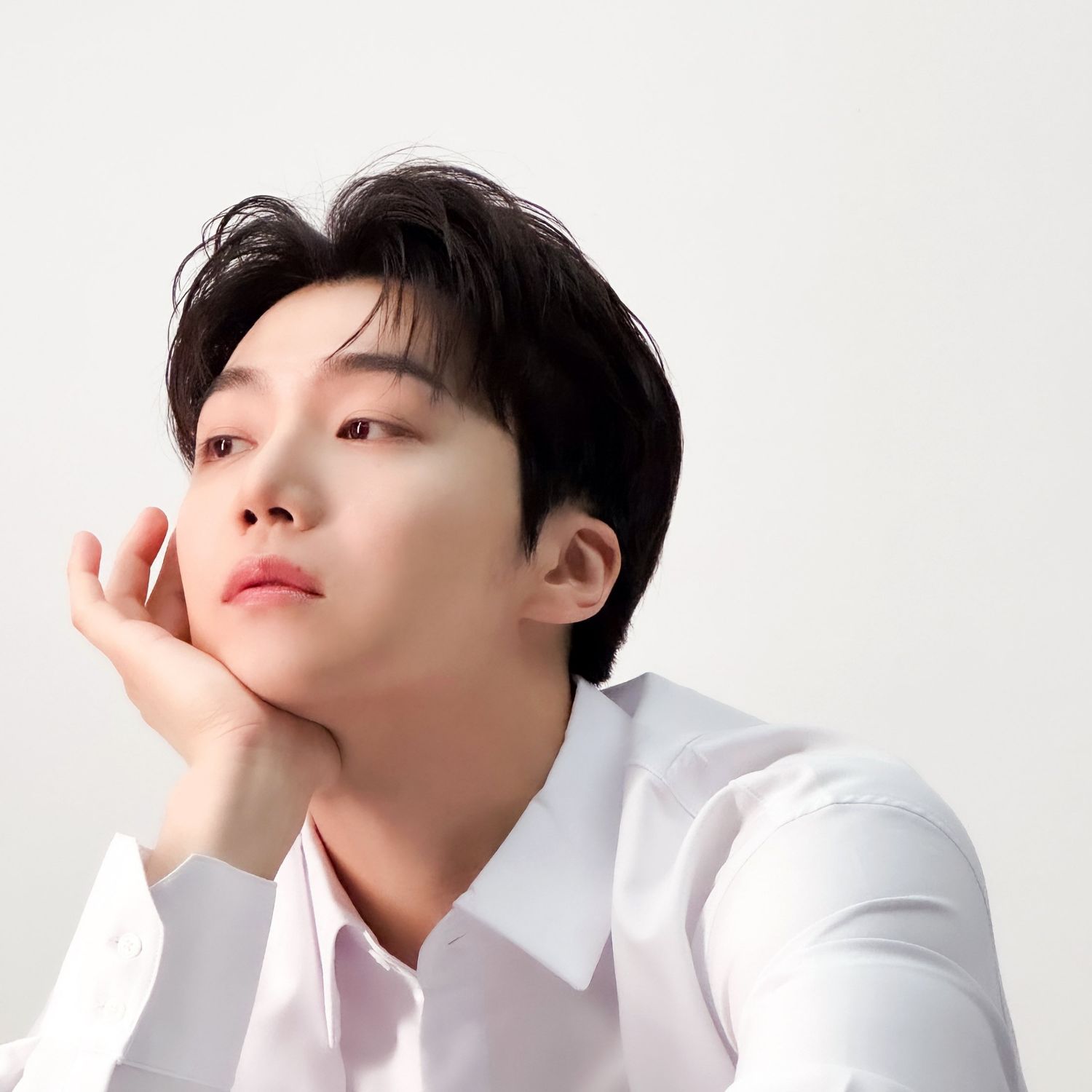 Latest photo of Jinho (PENTAGON)