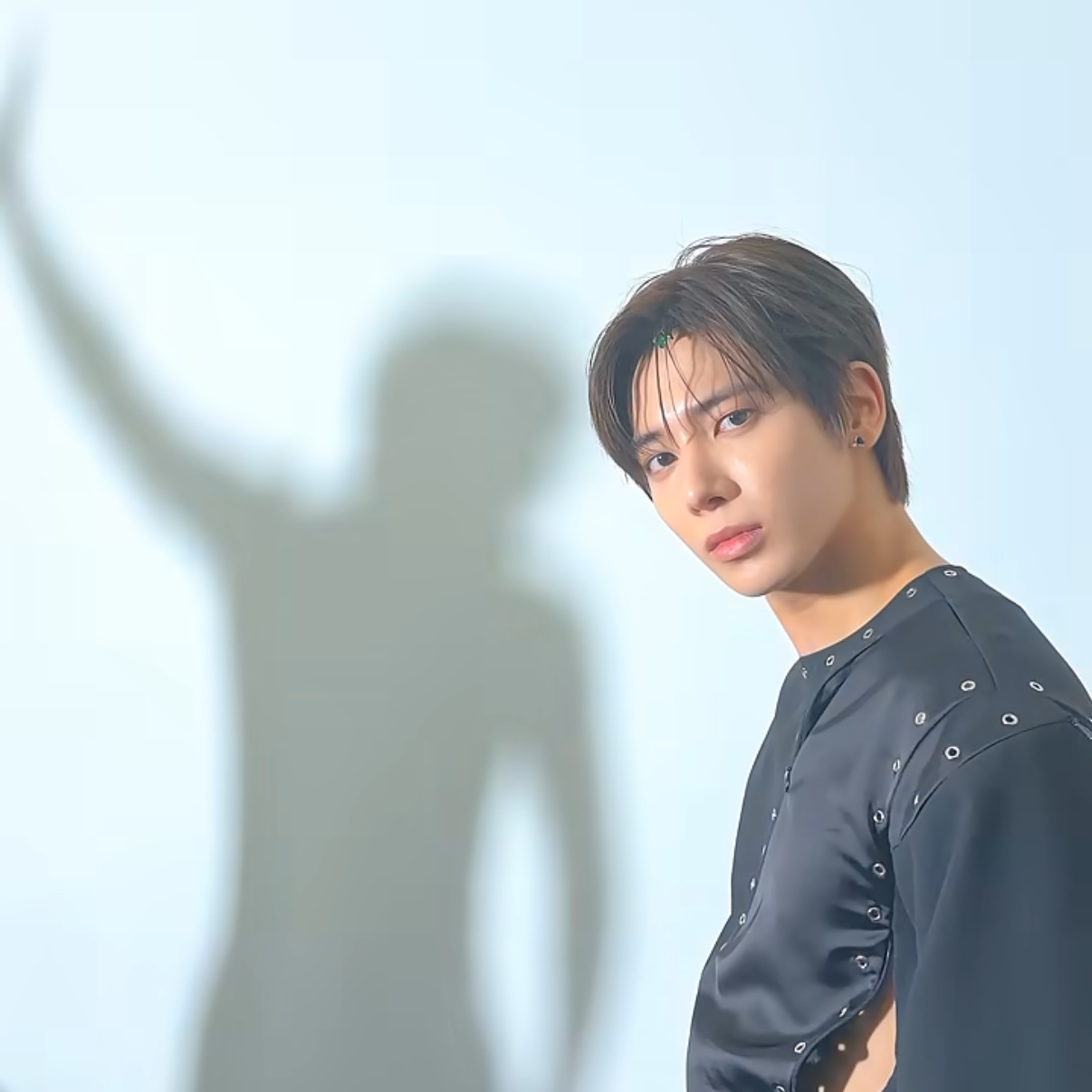 Potret di balik layar TOMORROW X TOGETHER