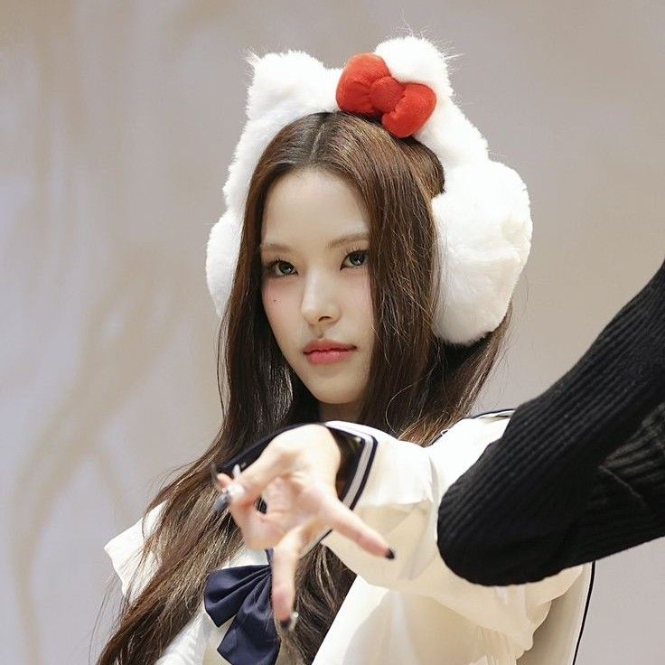 富岡茉衣 (izna)粉丝拍下的瞬间