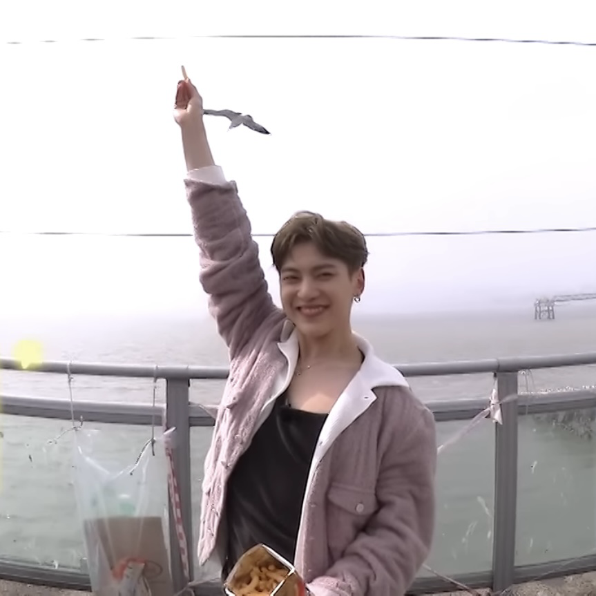 Behind-the-scenes cut of Seok Matthew (ZEROBASEONE)
