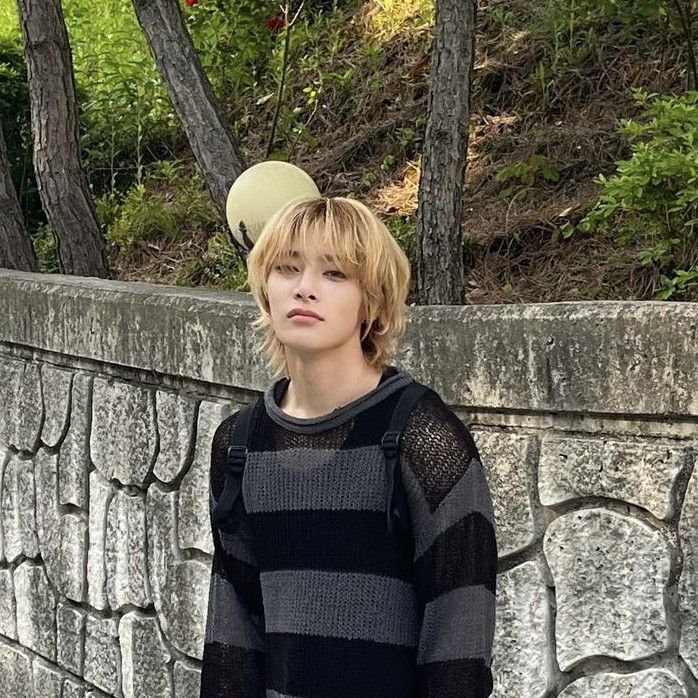 Behind-the-scenes cut of Stray Kids