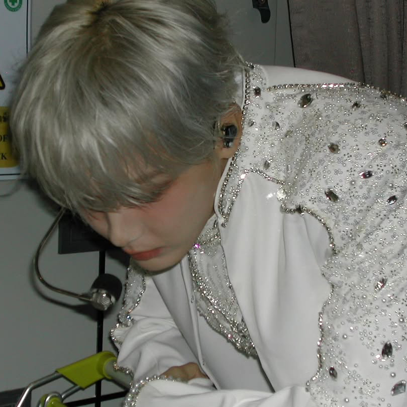 ASTROの舞台裏ショット