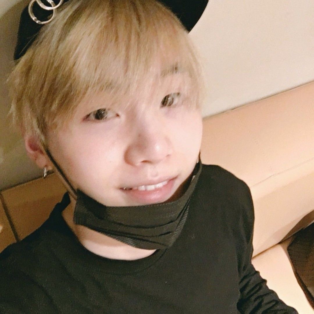 SUGA (防弹少年团)的幕后花絮