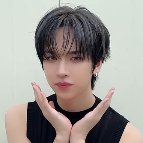 Latest photo of Hanjun (n.SSign)