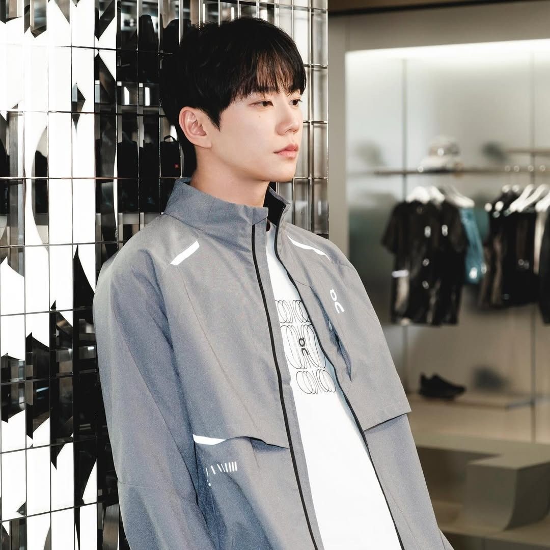 A moment captured by Lee Junyoung's fan