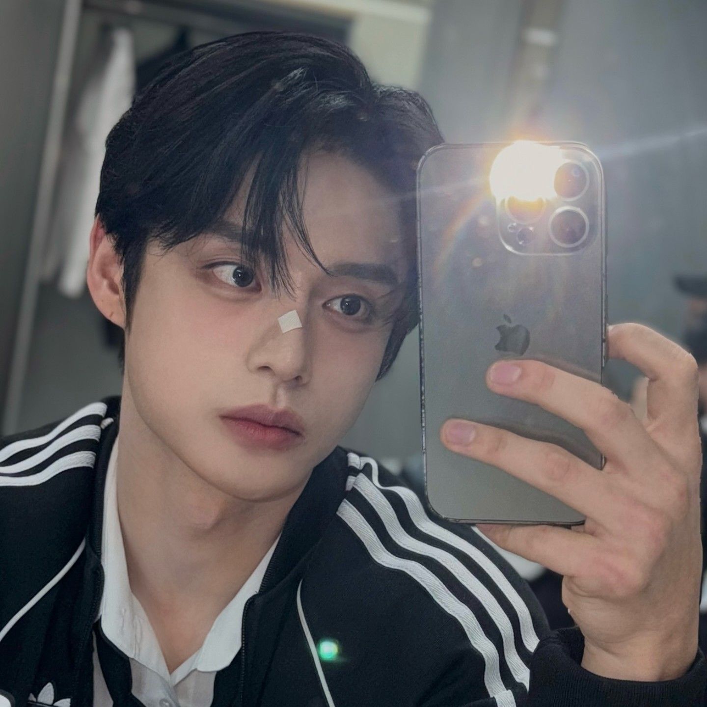 Recent activity shot of Kim Jiwoong (ZEROBASEONE)