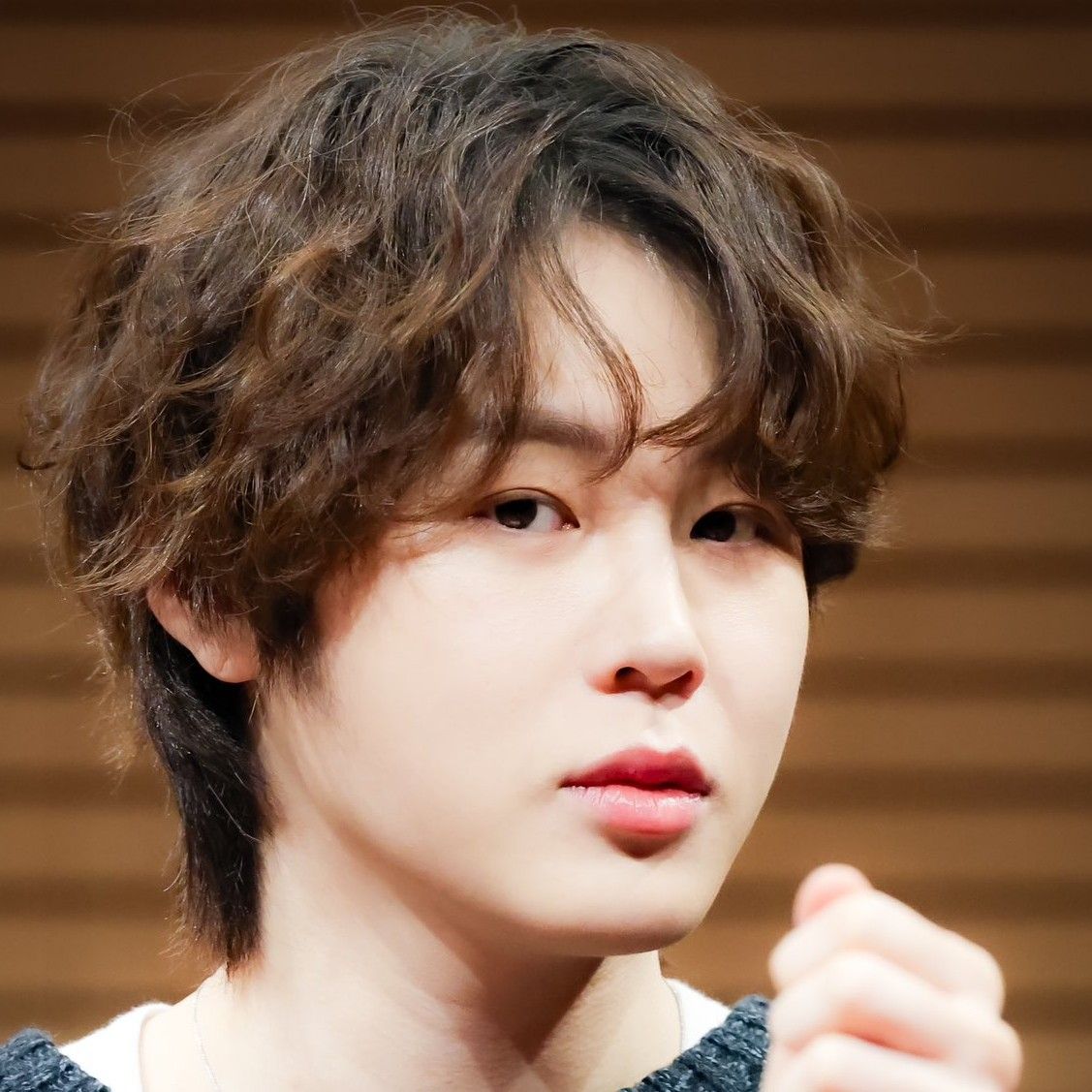 Behind-the-scenes cut of Ha Sungwoon