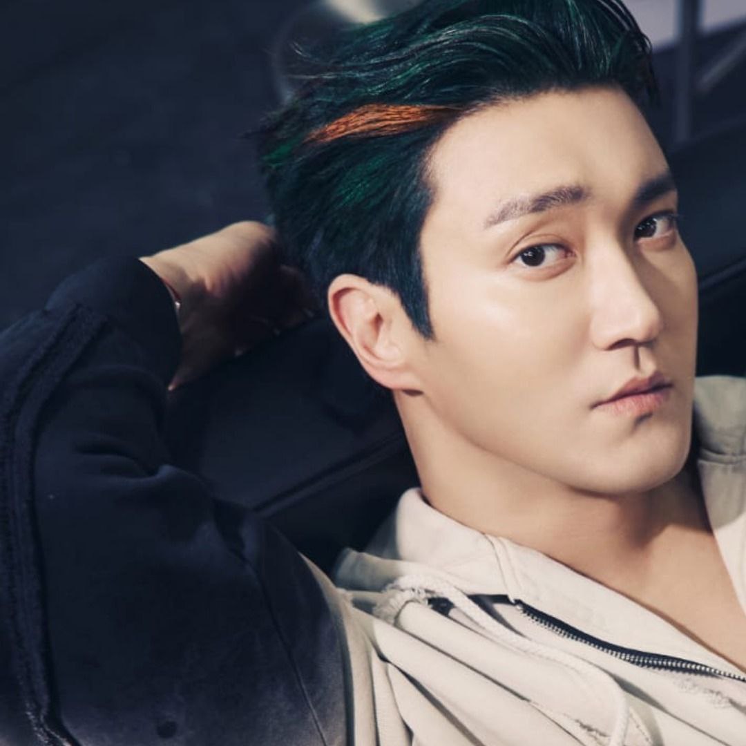 Recent activity shot of Siwon (Super Junior)