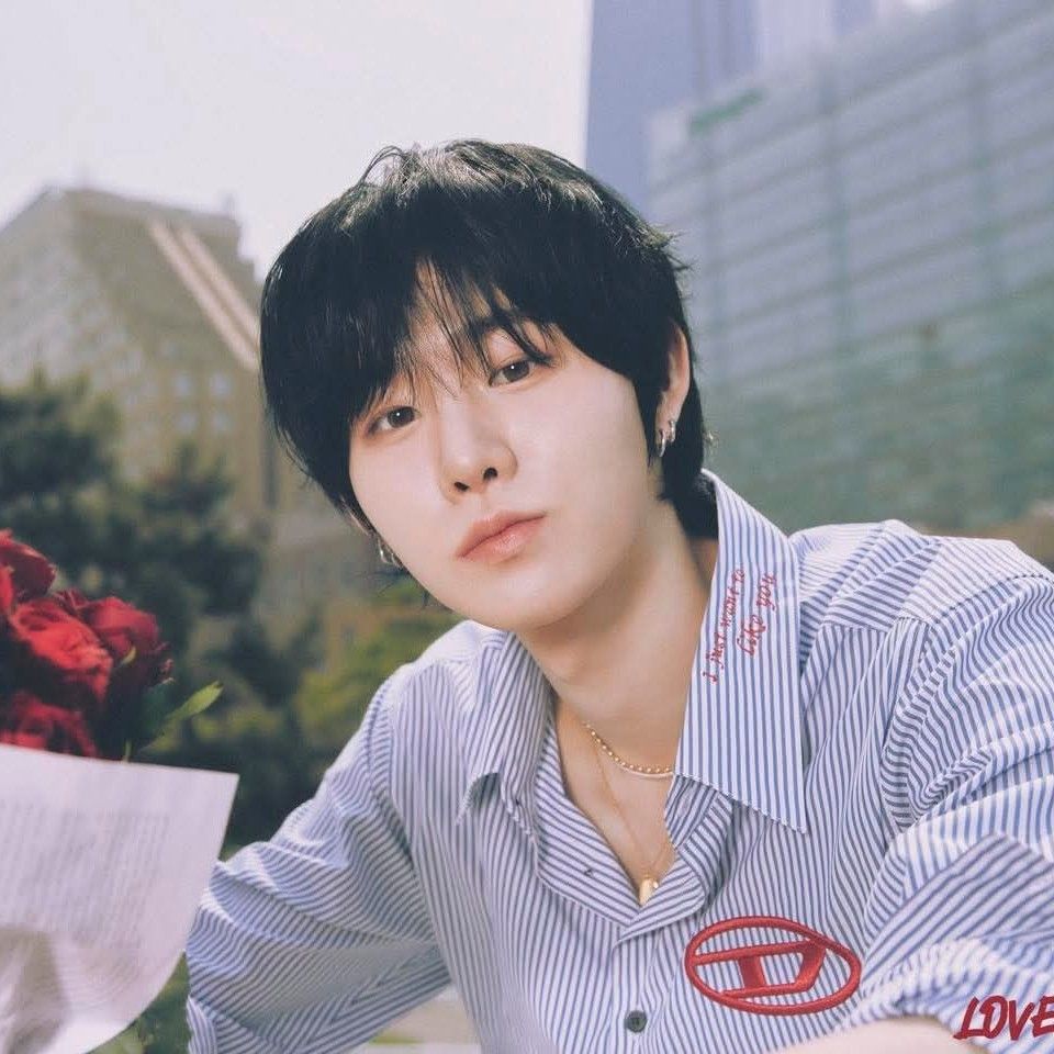 Latest photo of Ji Yunseo (EVNNE)