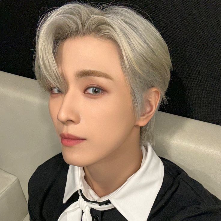 Latest photo of Yonghee (CIX)