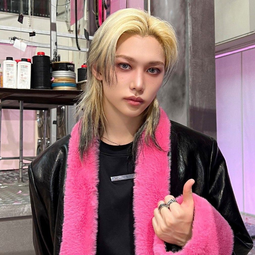 Behind-the-scenes cut of Felix (Stray Kids)