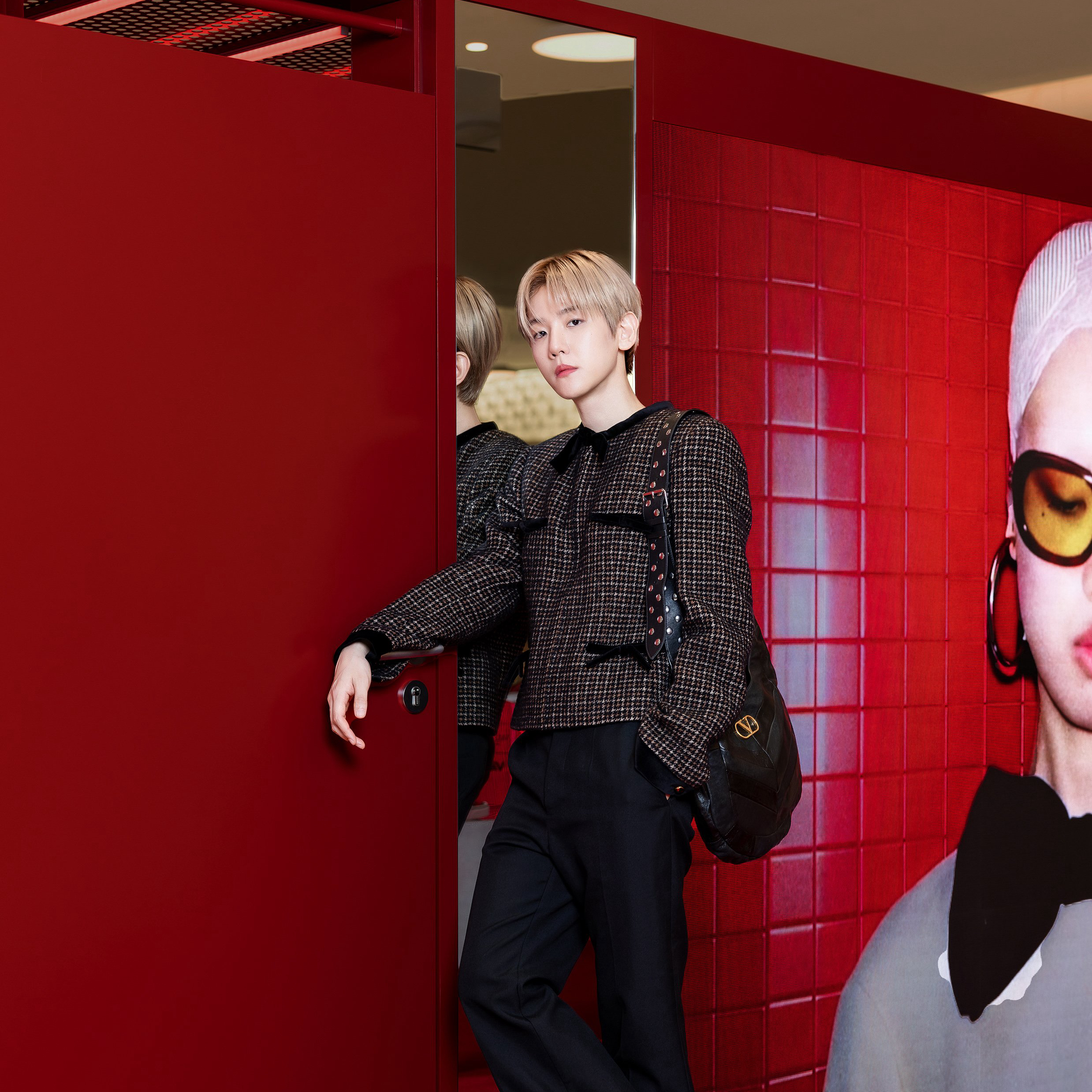 Behind-the-scenes cut of Baekhyun (EXO)