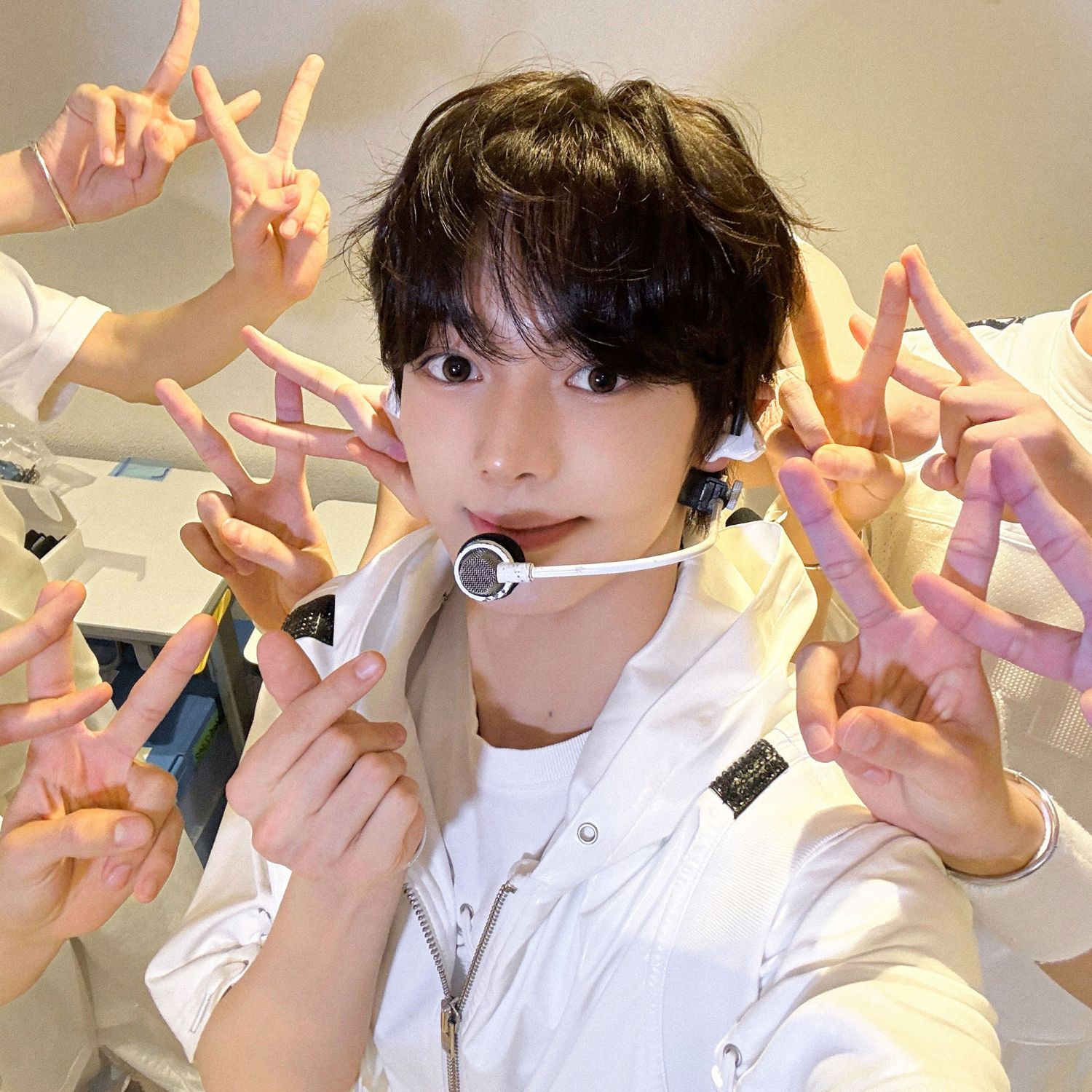 Behind-the-scenes cut of Hanjin (TWS)