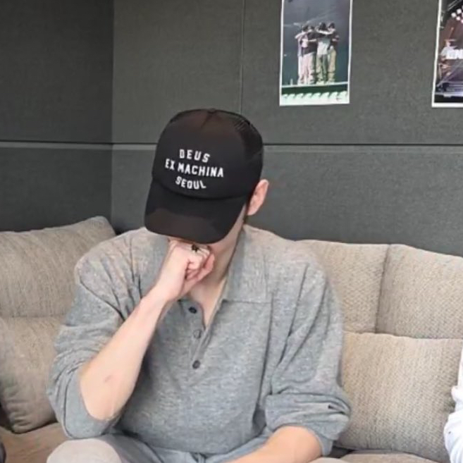 Recent activity shot of Sunghoon (ENHYPEN)