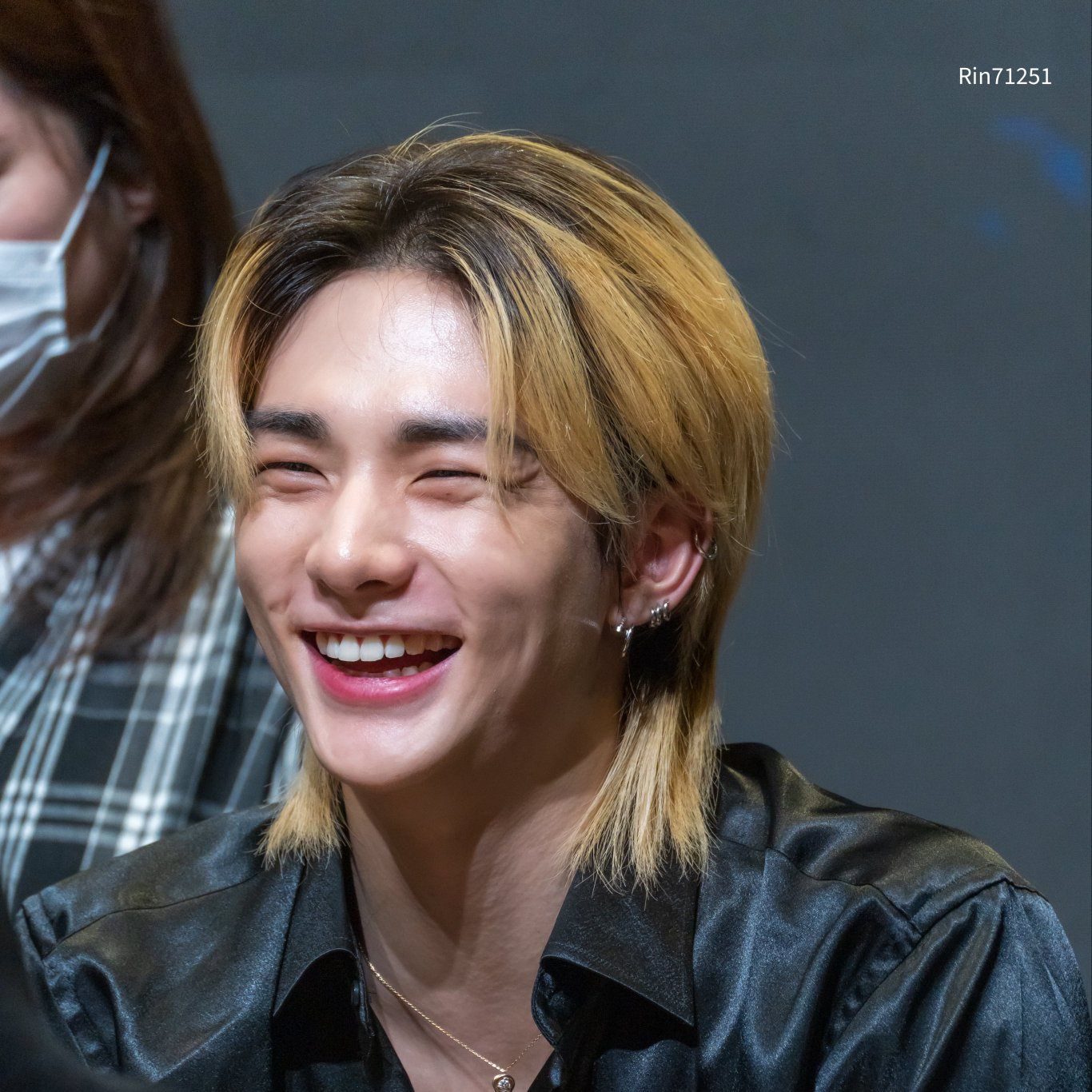 A moment captured by Hyunjin (Stray Kids)'s fan