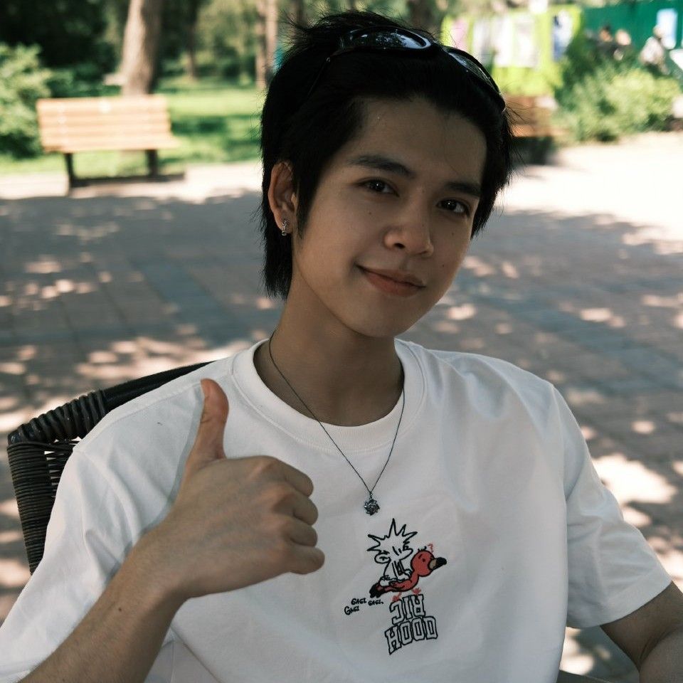 A moment captured by DORN (NexT1DE)'s fan