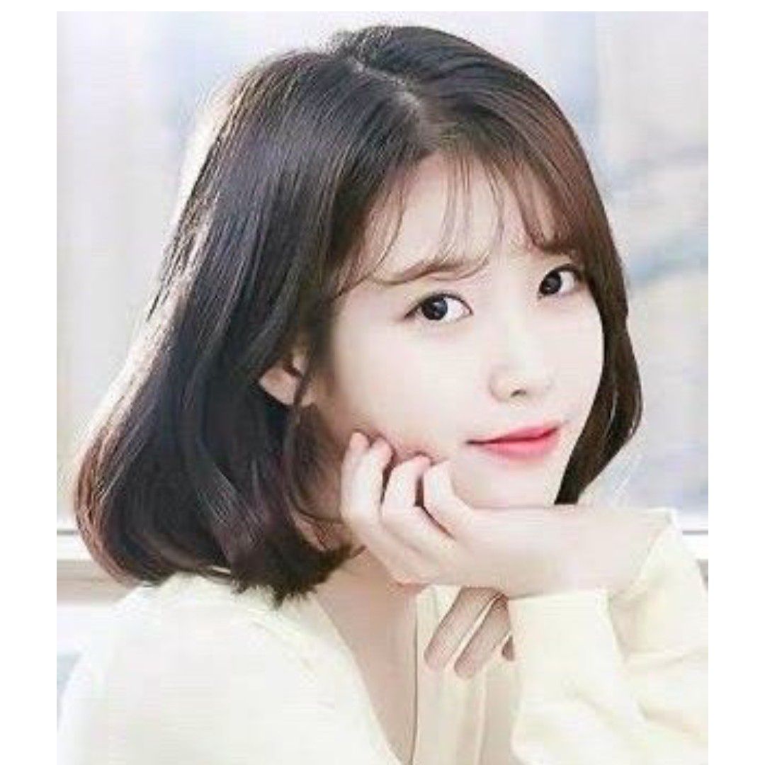 Behind-the-scenes cut of IU