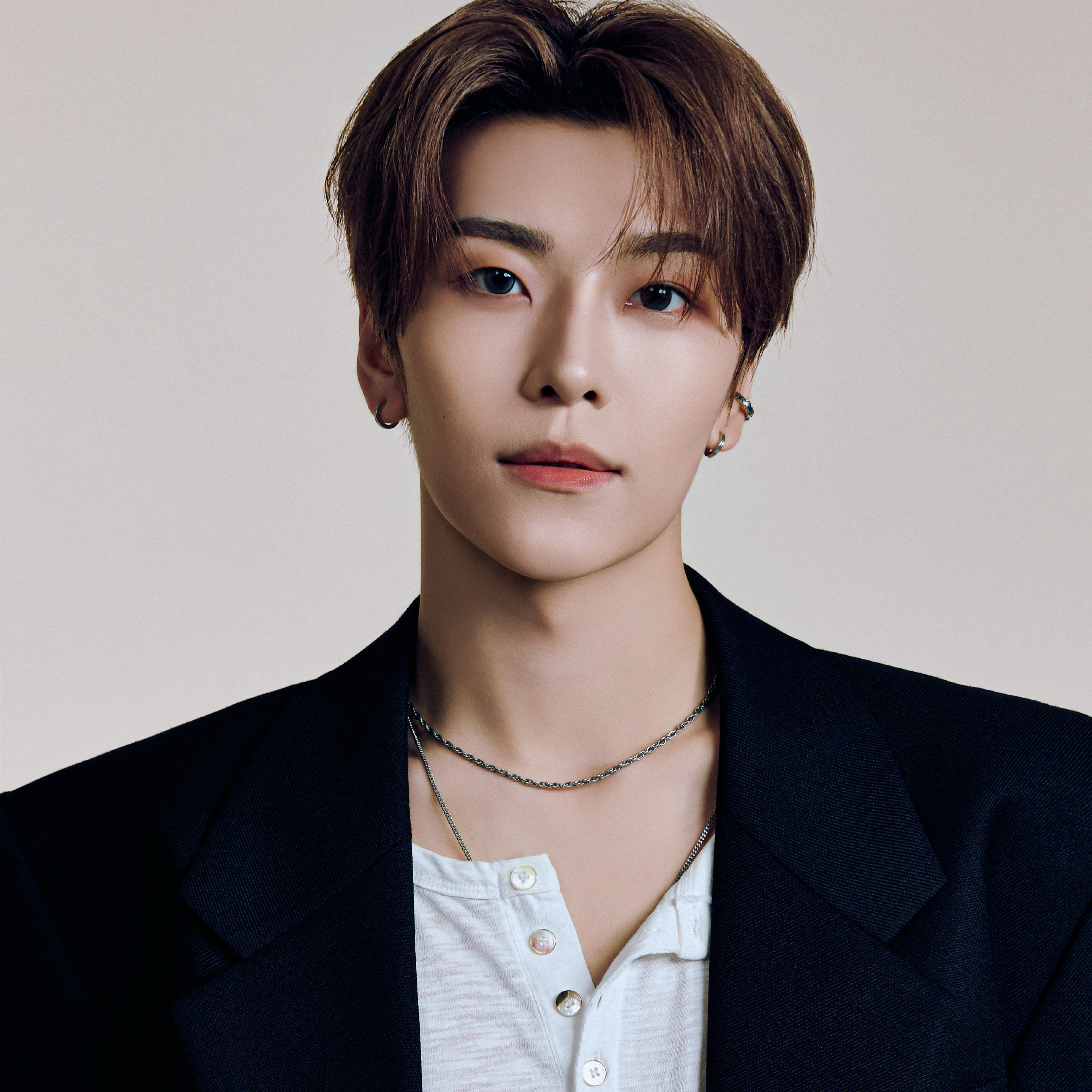 Recent activity shot of He Xinlong (ALPHA DRIVE ONE)