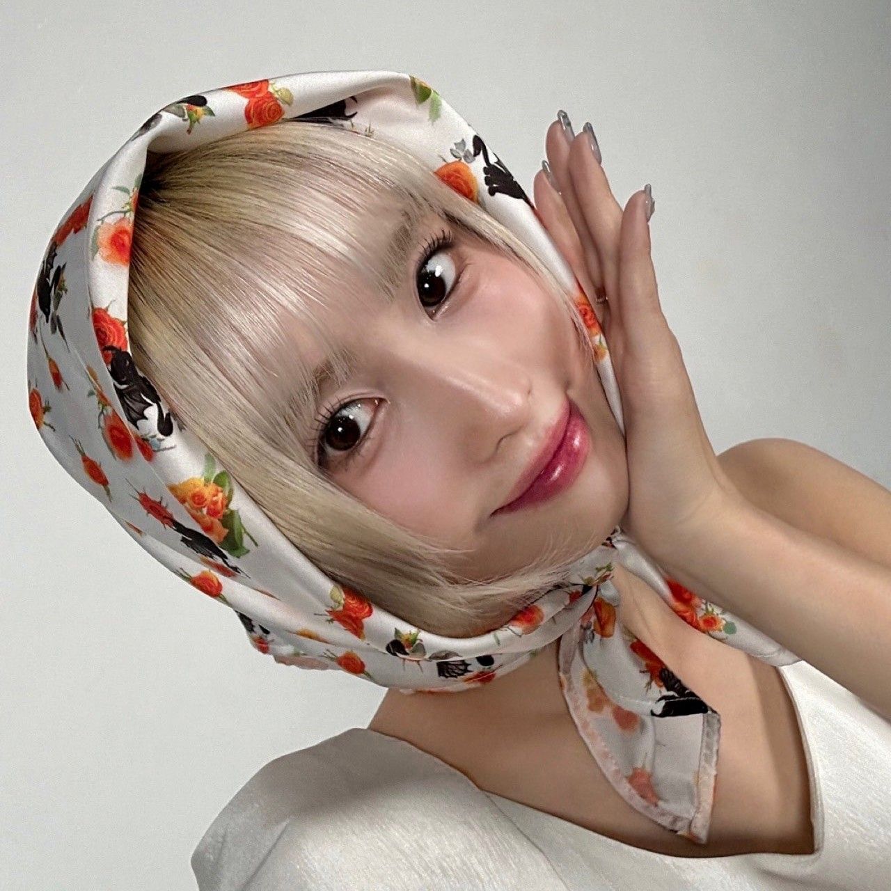 Latest photo of Momo (TWICE)