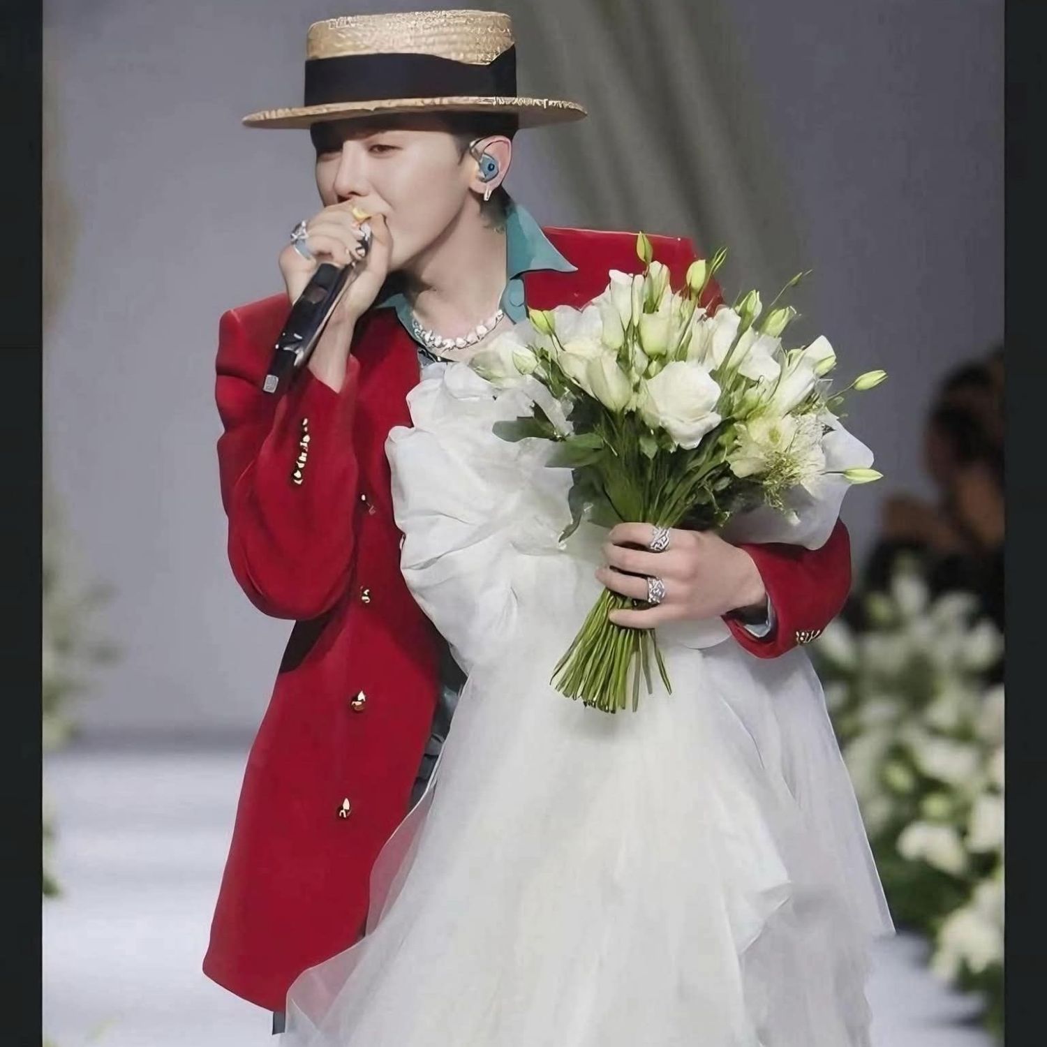 Latest photo of G-DRAGON (BIGBANG)