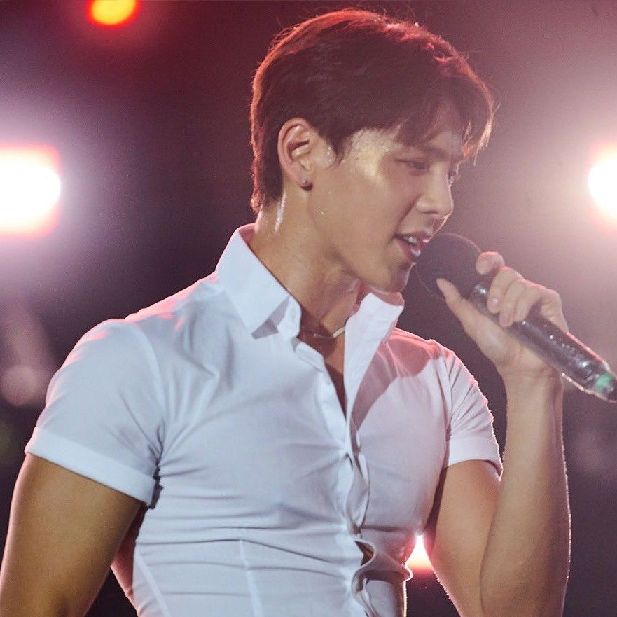 Behind-the-scenes cut of Shownu (MONSTA X)