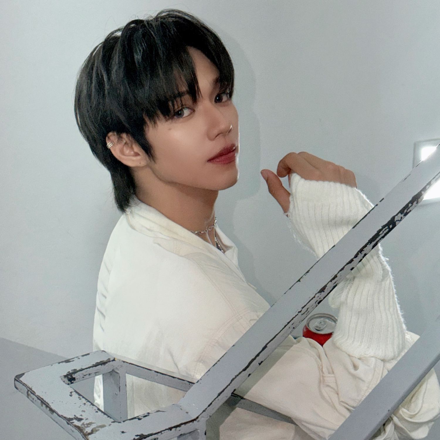 Foto aktivitas terbaru JL (AHOF)