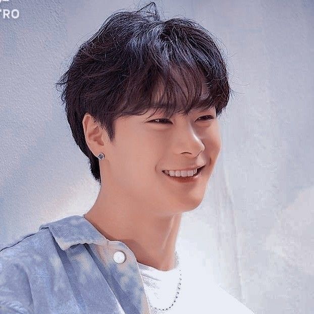 A moment captured by Moonbin (ASTRO)'s fan