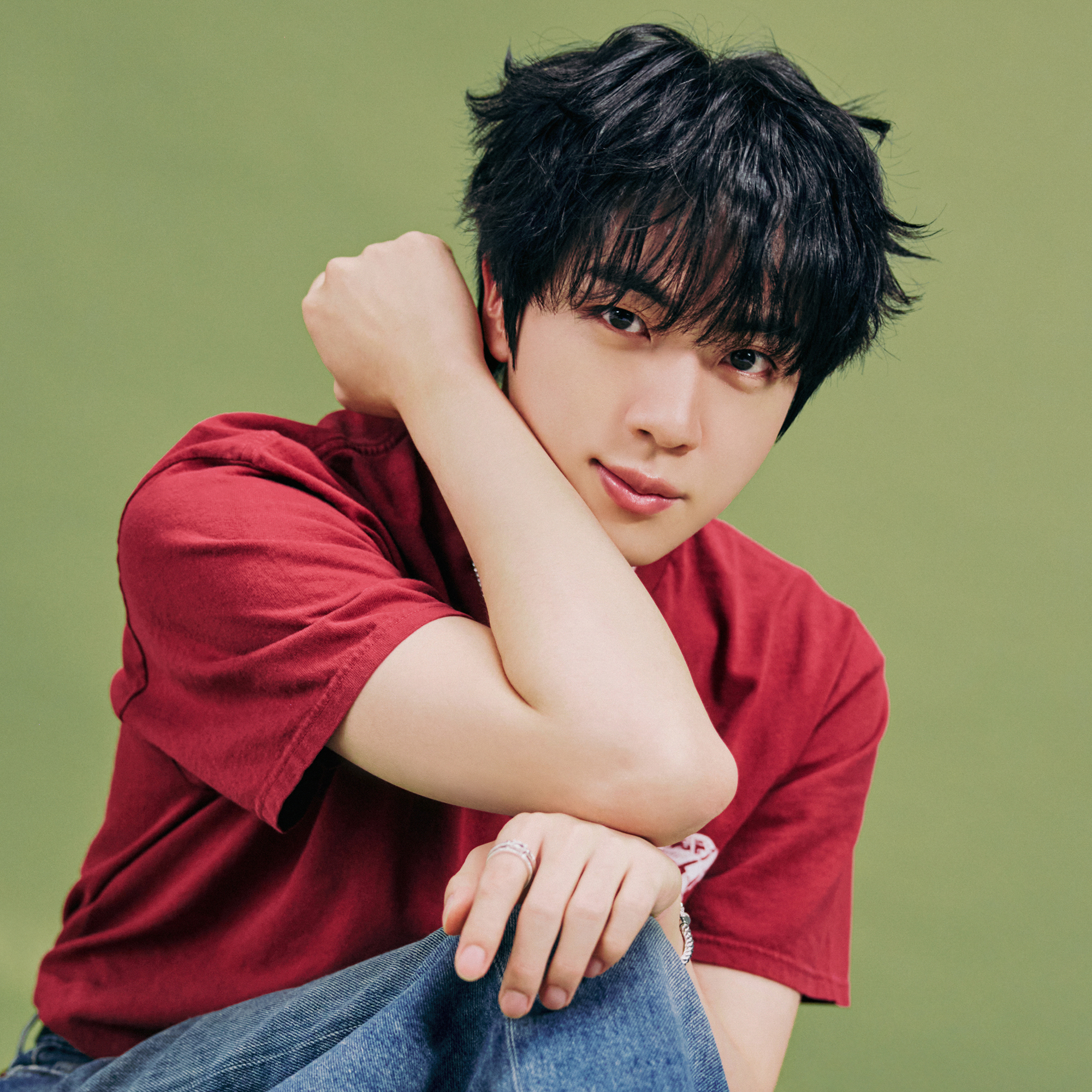 Behind-the-scenes cut of Jin (BTS)