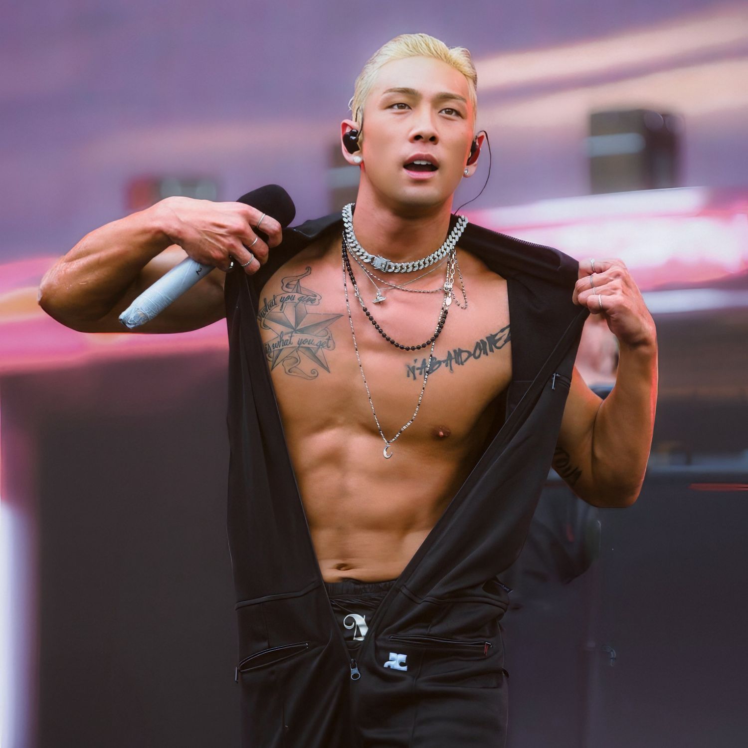Latest photo of Baekho