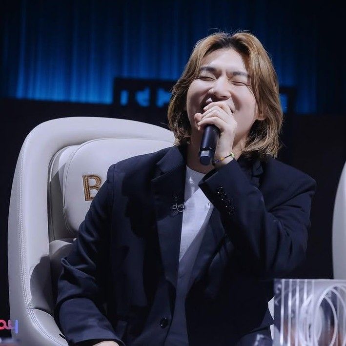 Momen yang diabadikan oleh penggemar Daesung (BIGBANG)