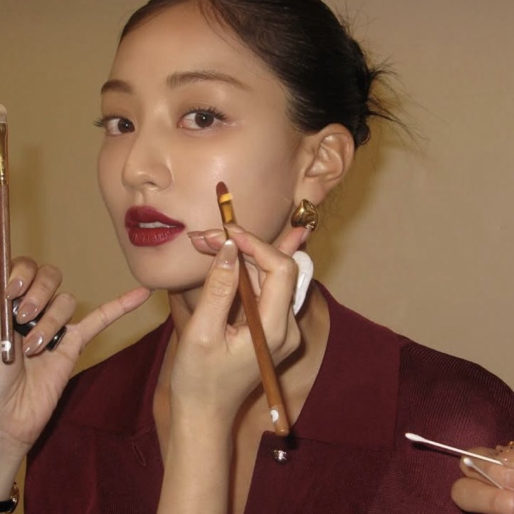 Latest photo of Jihyo (TWICE)
