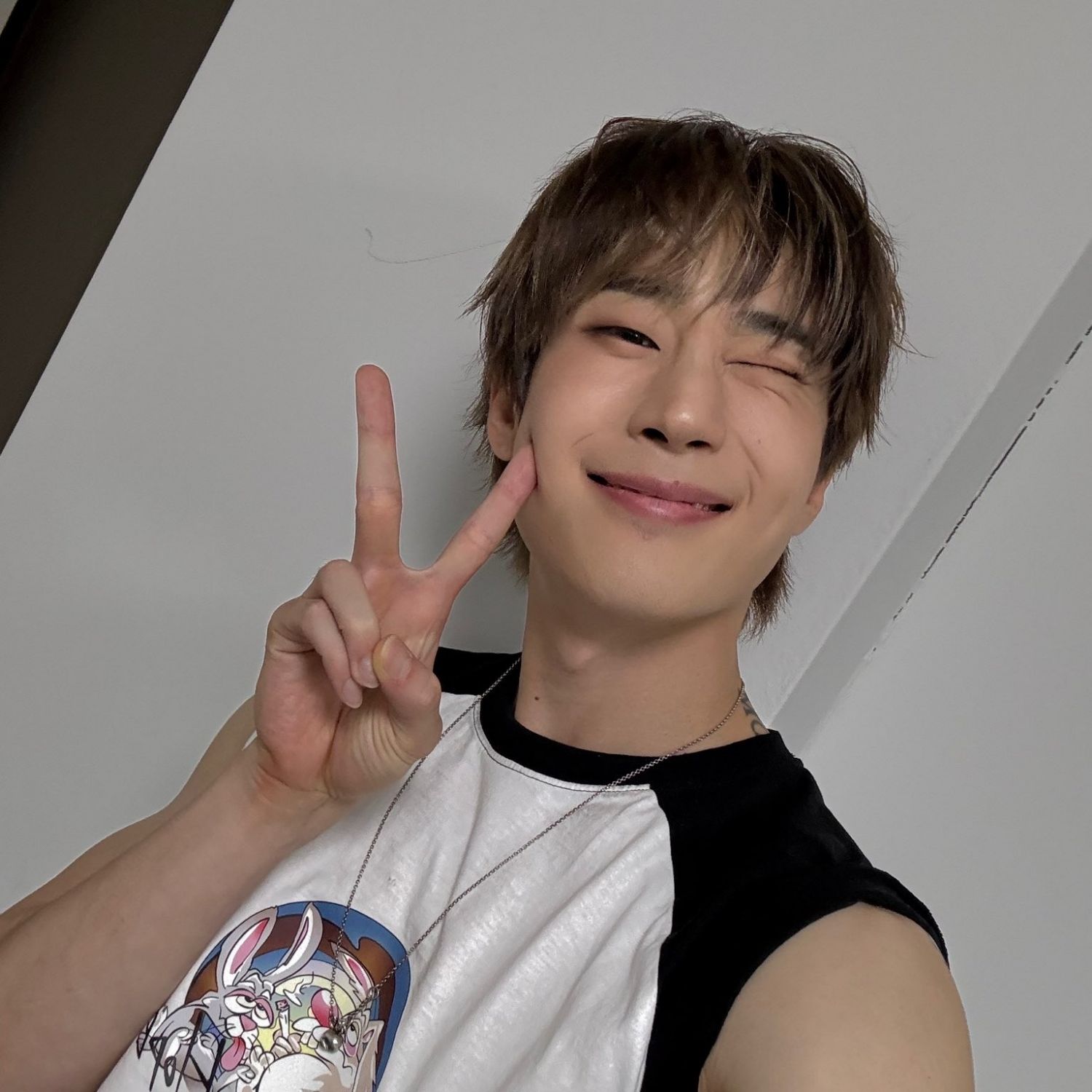 Recent activity shot of Han Seungwoo