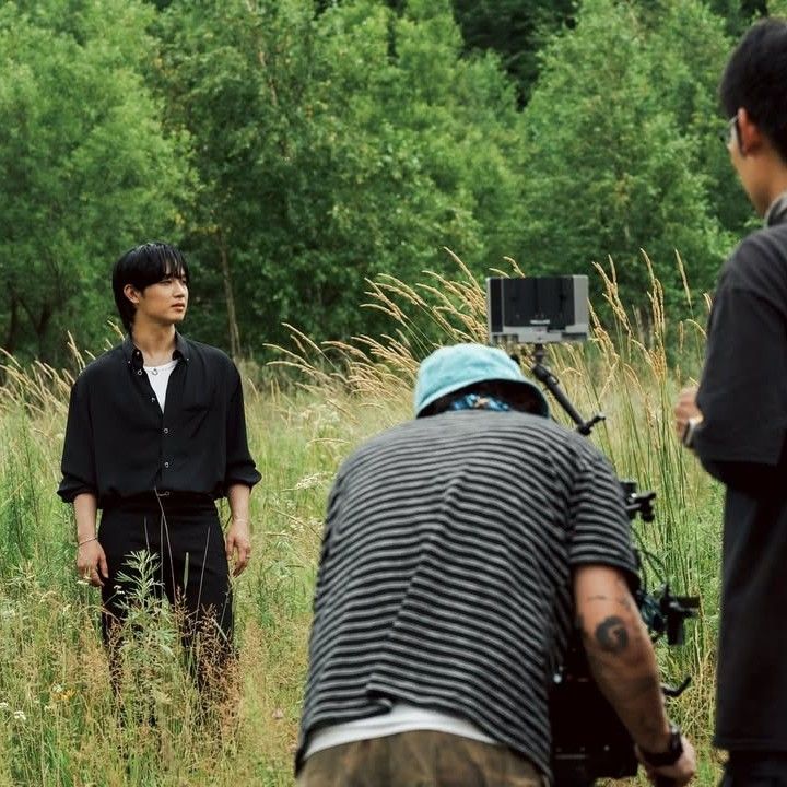 Behind-the-scenes cut of Lim Hyunsik (BTOB)