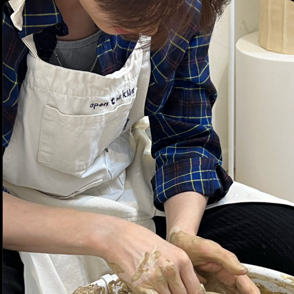 Behind-the-scenes cut of LEO (VIXX)
