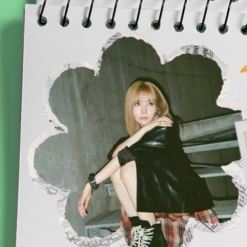 Foto aktivitas terbaru Mayuka (NiziU)