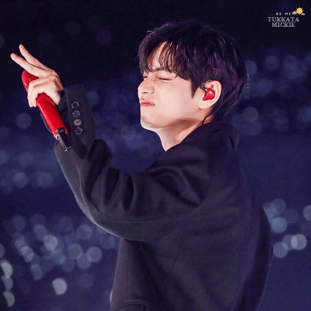 V (BTS)の最新写真