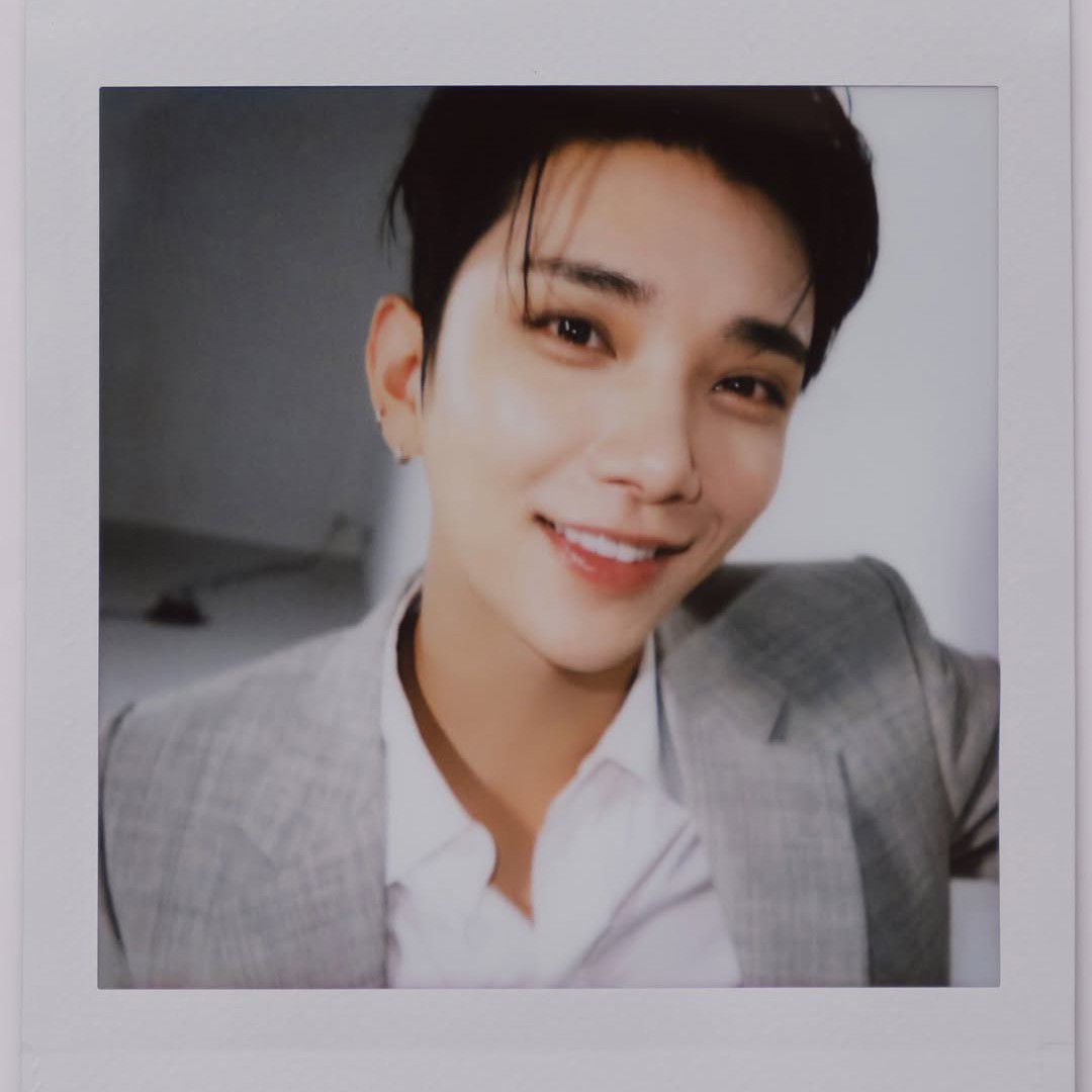 Latest photo of Joshua (SEVENTEEN)