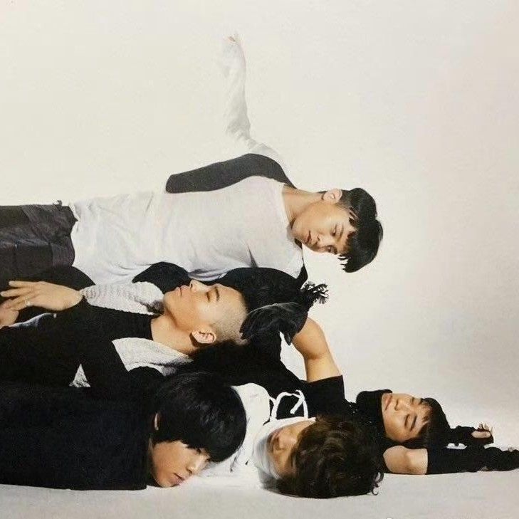 Latest photo of BIGBANG