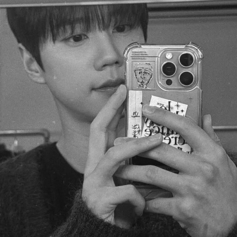 Recent activity shot of Lee Junyoung