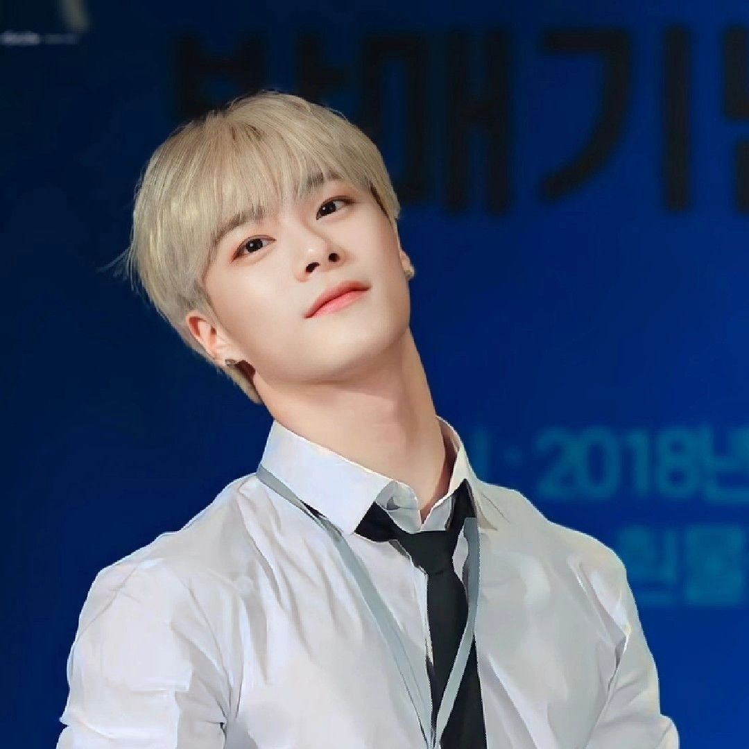 Latest photo of Moonbin (ASTRO)