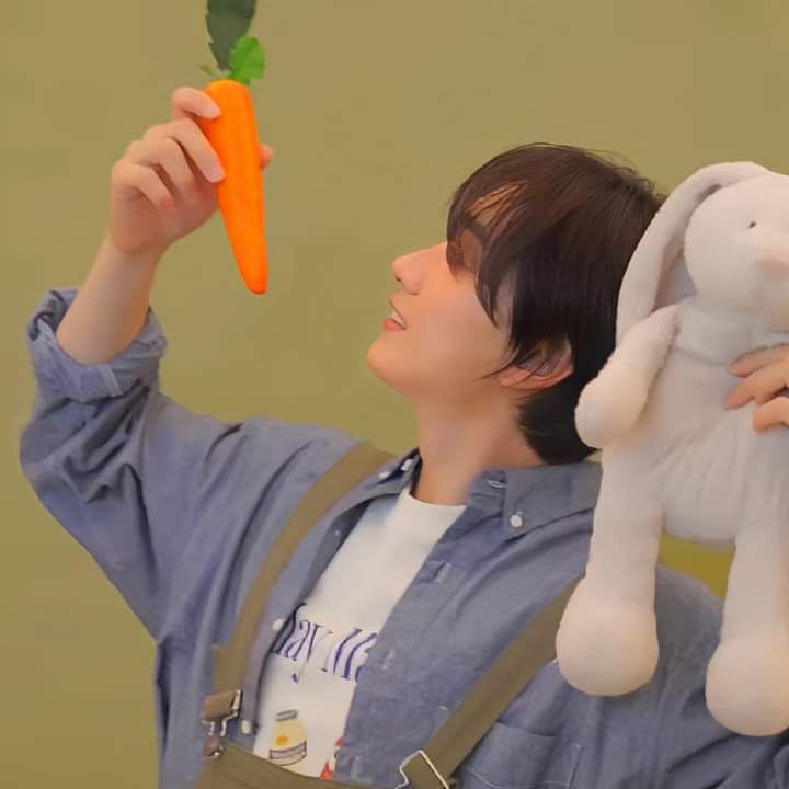 Latest photo of Eunhyuk (Super Junior)