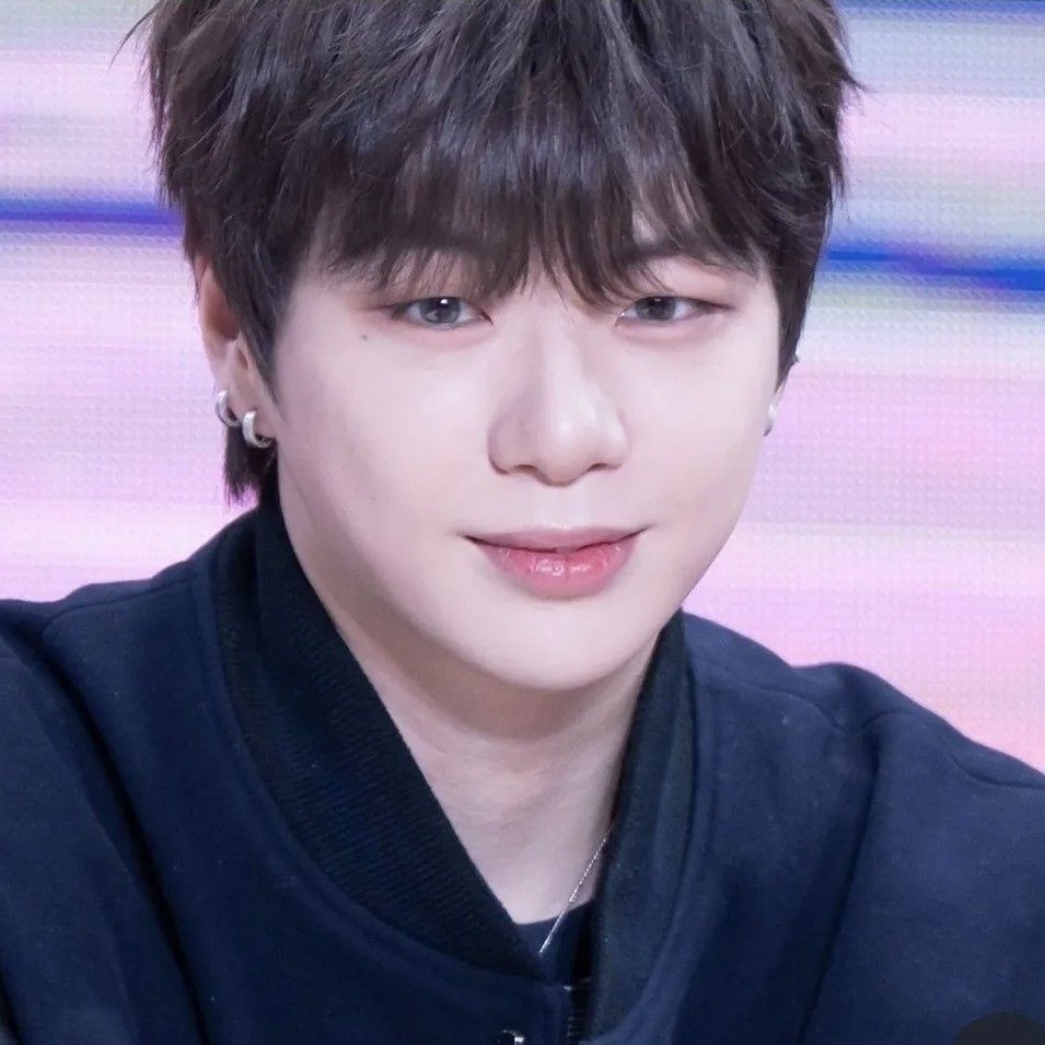 강다니엘 최근 활동샷