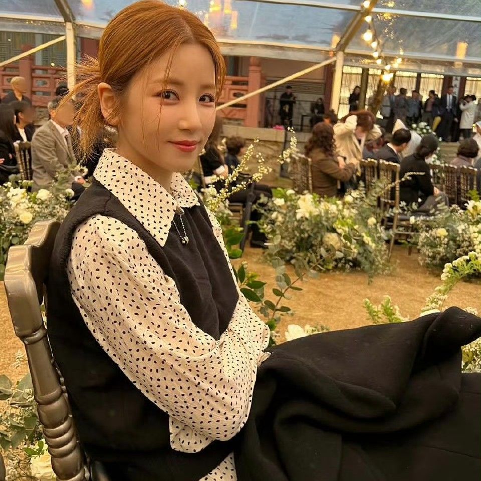 パク・チョロン (Apink)の最新写真